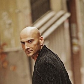 ALTAY, ALEM FM EKİBİYLE OKUL BOYAMAYA&nbsp;GİDİYOR