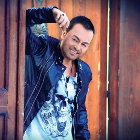 SERDAR ORTAÇ BAL&nbsp;DAĞITIYOR