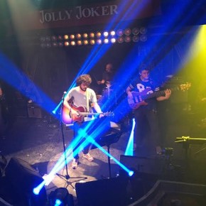 OZAN EKİCİ’Yİ LANSMAN KONSERİNDE ÜNLÜ DOSTLARI YALNIZ&nbsp;BIRAKMADI