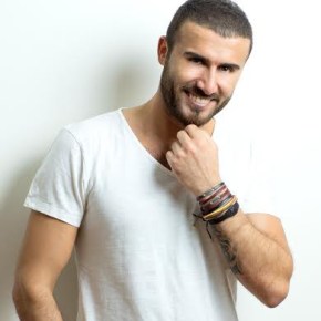 ŞARKICI EFE CANSOY YÖNETMEN&nbsp;OLDU