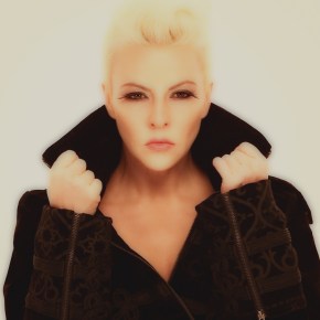 PAMELA YENİ YILDA MODA DENİZ KULÜBÜ’NDE!