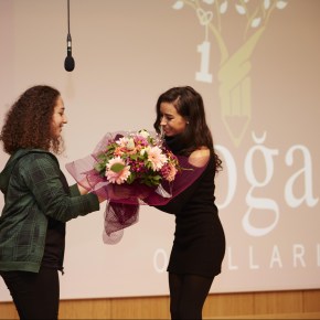 EN İYİ ŞARKICI ÖDÜLÜ “TUĞBA&nbsp;YURT”