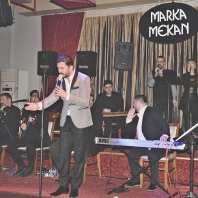 FERMAN TOPRAK’A DÖRT MASADAN&nbsp;HEDİYE