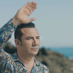 FERHAT GÖÇER’İN YENİ KLİBİ ‘REVA’ YAYINDA!