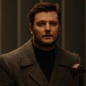 EKİN UZUNLAR YENİ TEKLİSİNİ&nbsp;YAYINLADI!