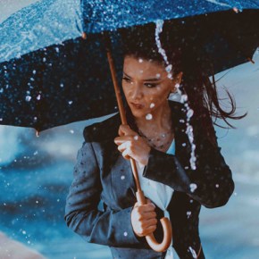 SURA İSKENDERLİ MÜZİK DÜNYASINI BİR DAHA&nbsp;YAKTI!