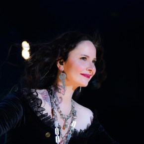 ŞEBNEM FERAH’TAN 4BİN KİŞİYLE MUAZZAM BOSTANCI&nbsp;KONSERİ!