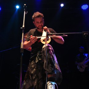 BORA DURAN’IN “BAŞGAN” KONSERİNİN GELİRİ ELAZIĞ’A&nbsp;BAĞIŞLANDI!