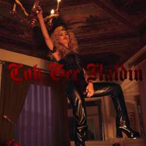 SENA ŞENER’DEN “ÇOK GEÇ KALDIN”&nbsp;YAYINDA!