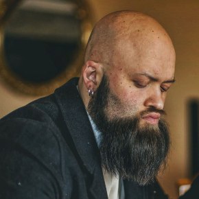 HAYATİ KARAMAN’DAN “UÇURTMAMDA SAKLI”